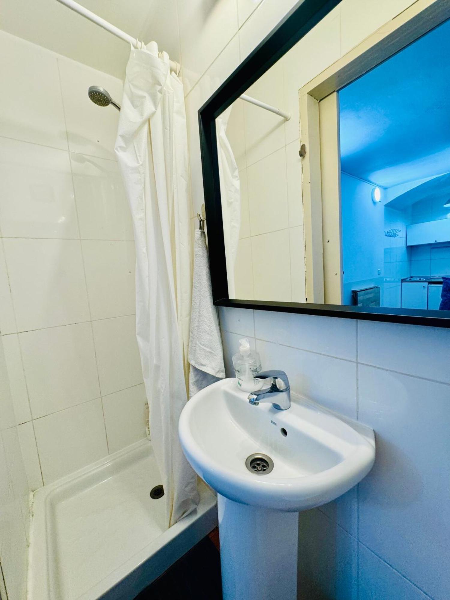 Апартаменти 08 Apartament Lof 3 2 Барселона Екстер'єр фото